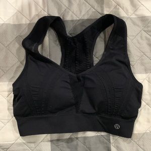 Black sports bra Large with removable pads